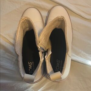 TOMS Women's Cream Mules